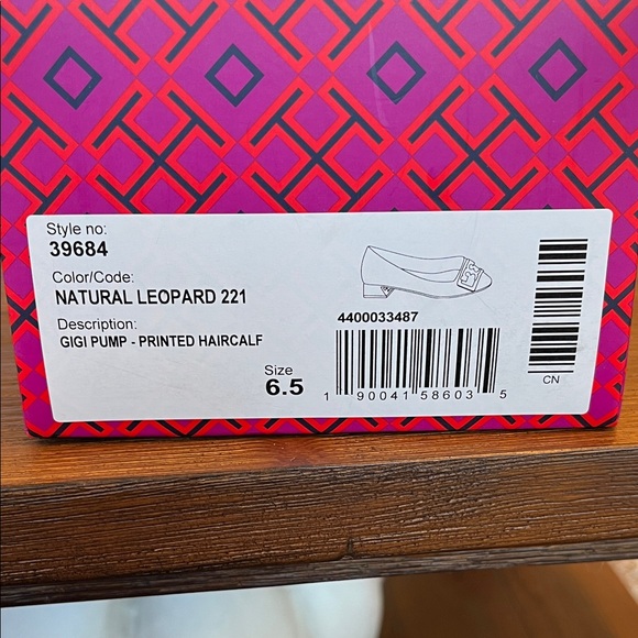 Tory Burch Gigi Pump printed haircalf Natural Leopard Flats with Gold Accents - Picture 2 of 11